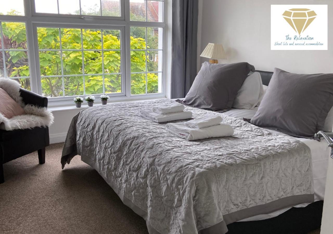 2 Bed Apartment-5 Guests - Business-Relocation-Parking - The Brighton Short Stay & Serviced Apartments Екстер'єр фото