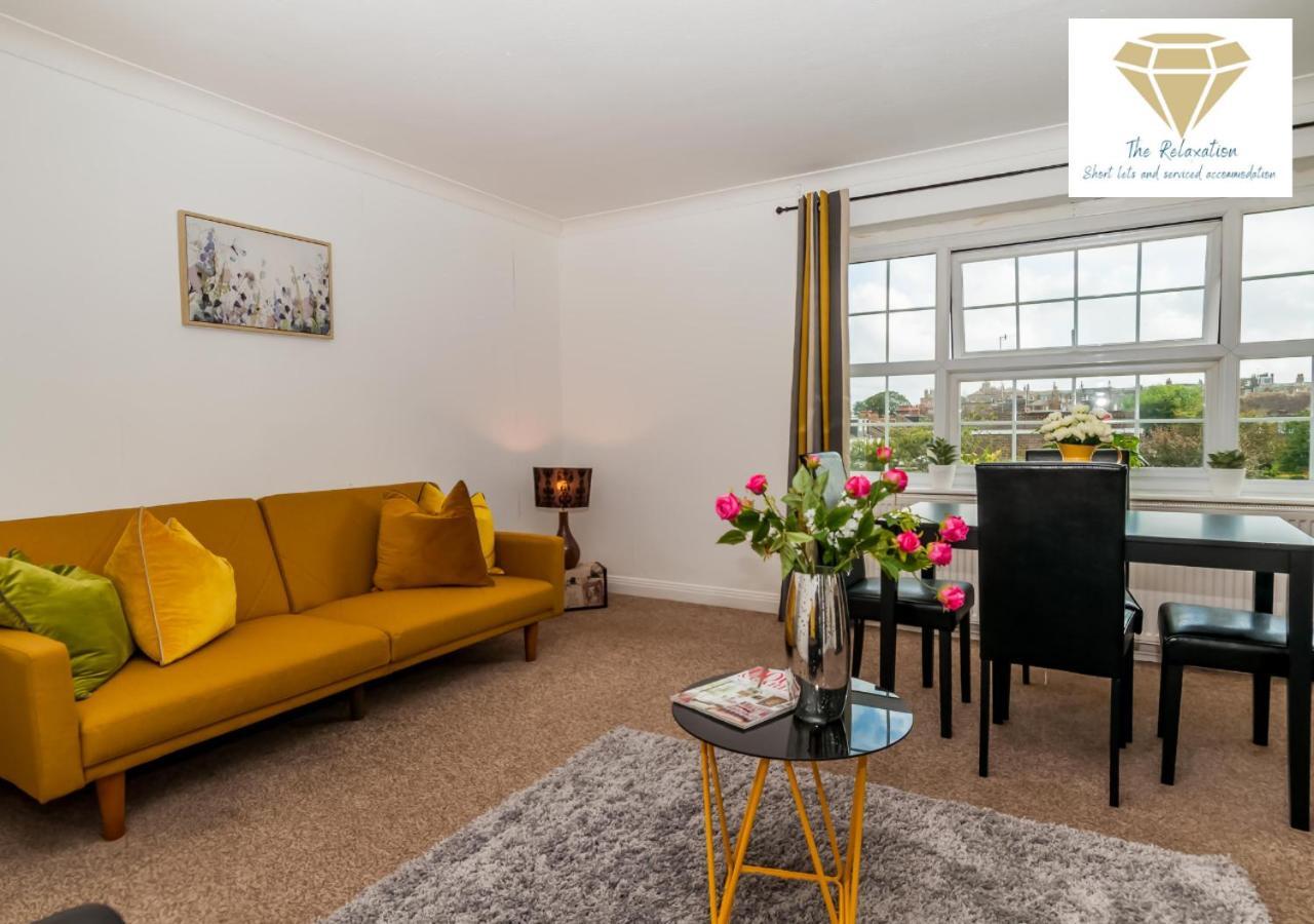 2 Bed Apartment-5 Guests - Business-Relocation-Parking - The Brighton Short Stay & Serviced Apartments Екстер'єр фото