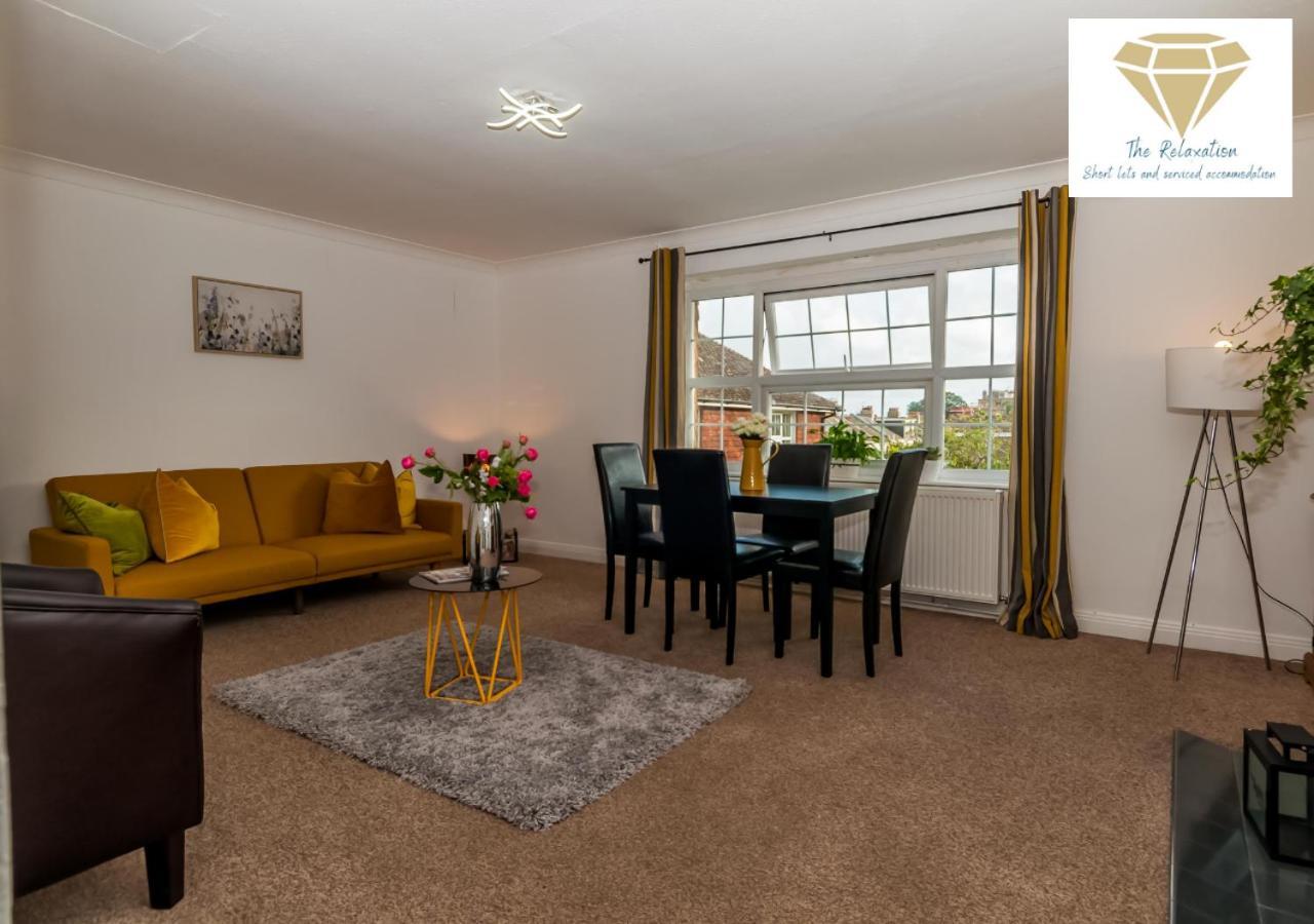 2 Bed Apartment-5 Guests - Business-Relocation-Parking - The Brighton Short Stay & Serviced Apartments Екстер'єр фото
