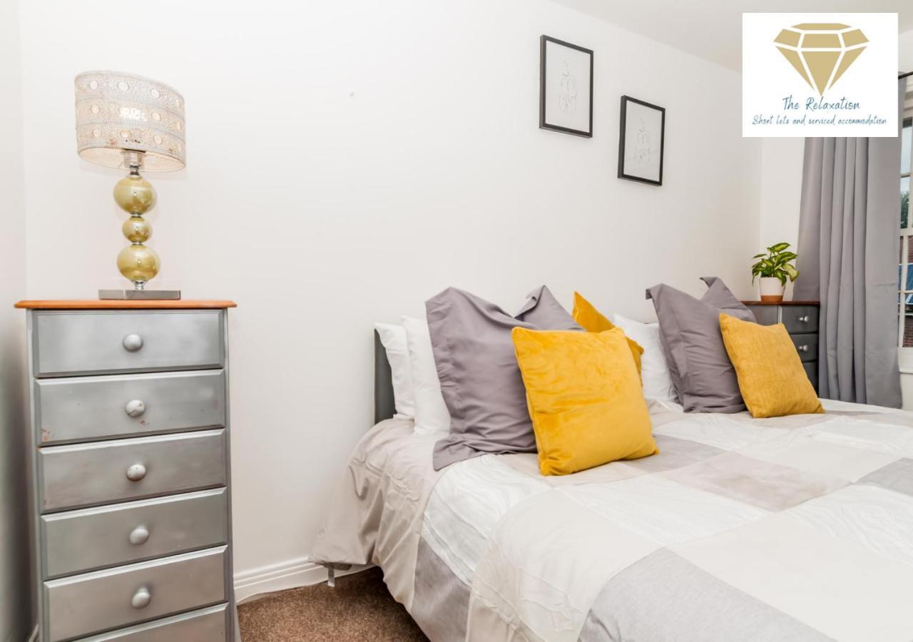 2 Bed Apartment-5 Guests - Business-Relocation-Parking - The Brighton Short Stay & Serviced Apartments Екстер'єр фото